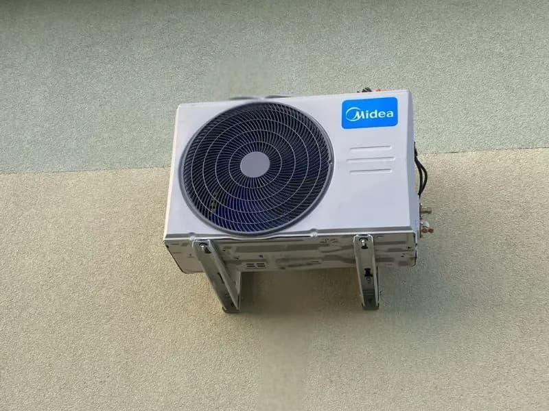 Klimatizace k Fotovoltaice, montáž ve Třinci - foto 3