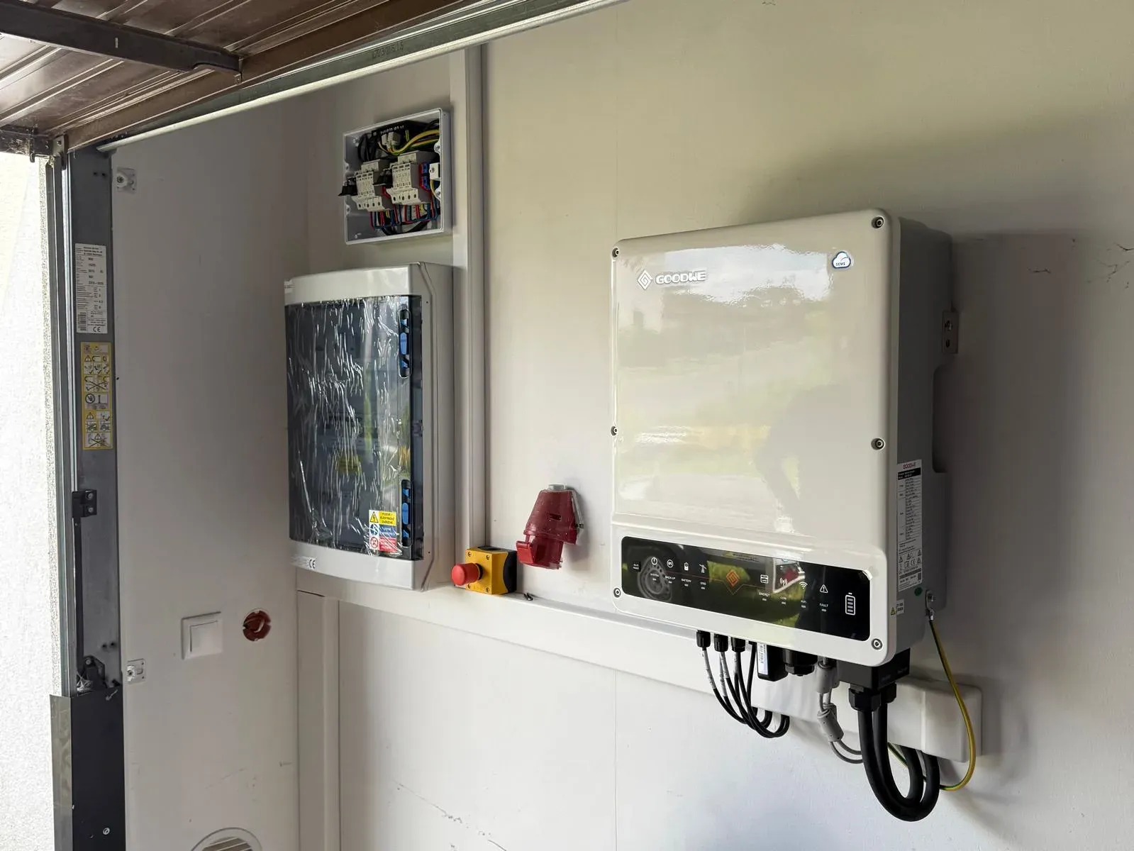 Realizace fotovoltaické elektrárny 8,3 kWp na carportu v Poličné u Valašského Meziříčí - foto 2